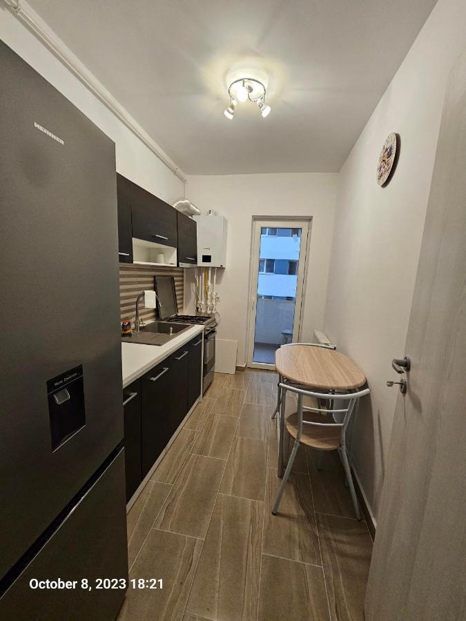Garsoniera Residence Militari Chiajna ภายนอก รูปภาพ