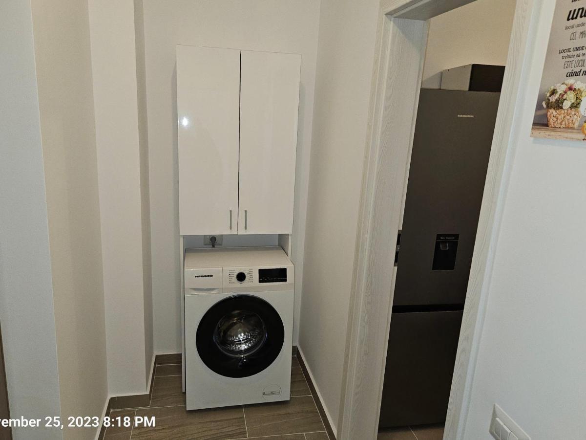 Garsoniera Residence Militari Chiajna ภายนอก รูปภาพ